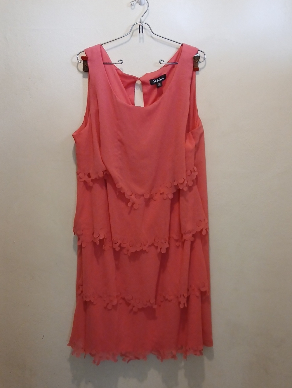 S.L. Fashions Coral Tiered Sleeveless Midi Dress